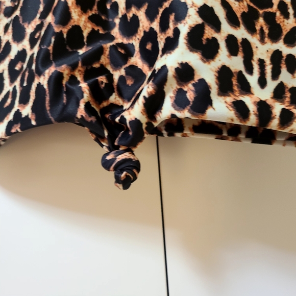 Women's Crop Tops - Picture 2 of 9